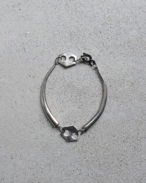 Daniel et Lili 【60's metal horn bracelet】