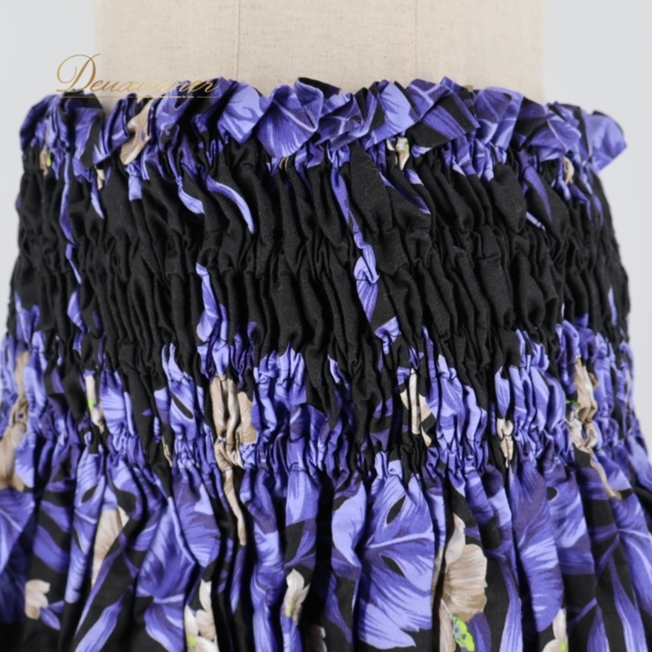 フラダンス 衣装 パウスカート ブラック系 パープル系 シングル モンステラ柄 ハイビスカス柄 葉っぱ柄 花柄 かわいい 華やか 鮮やか 大人 ハワイアン アロハ ハワイアンプリント フラ ダンス レッスン 練習 おしゃれ カジュアル