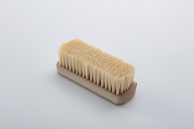 靴ブラシ　磨き用 　白豚毛　硬め　／　Shoe Brush　for Polishing 　white pig hair　hard