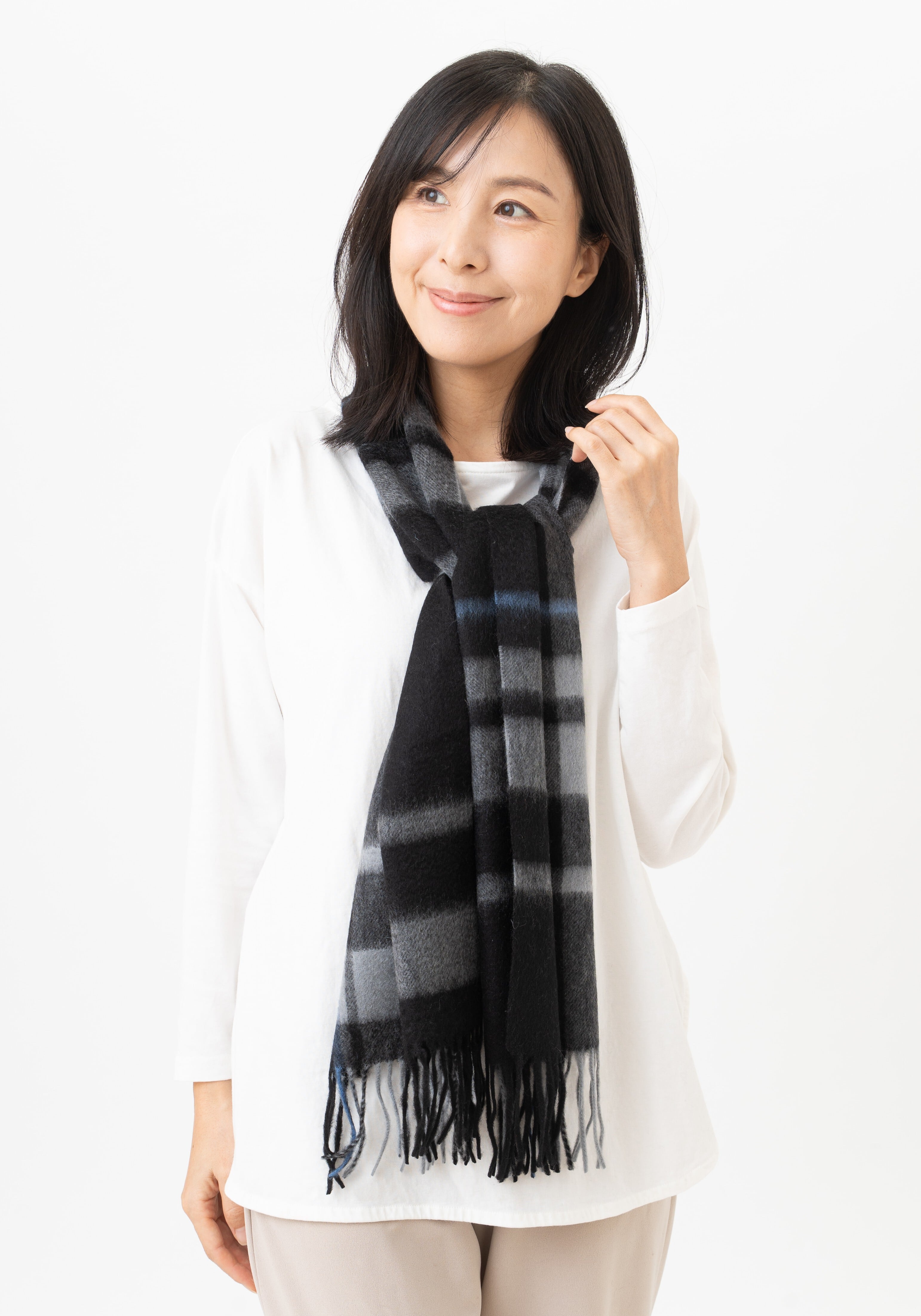 カシミヤ100%チェック柄マフラー Shirakawa - シラカワ/ブラック 幅30cm×縦164cm(本体部分)+8cm×2(房部分)