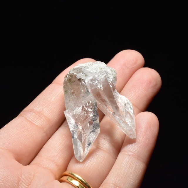 高品質!虹入り水晶クラスター(ゼッカクリスタル)ブラジル ゼッカ・デ・ソウザ産 ZQ08