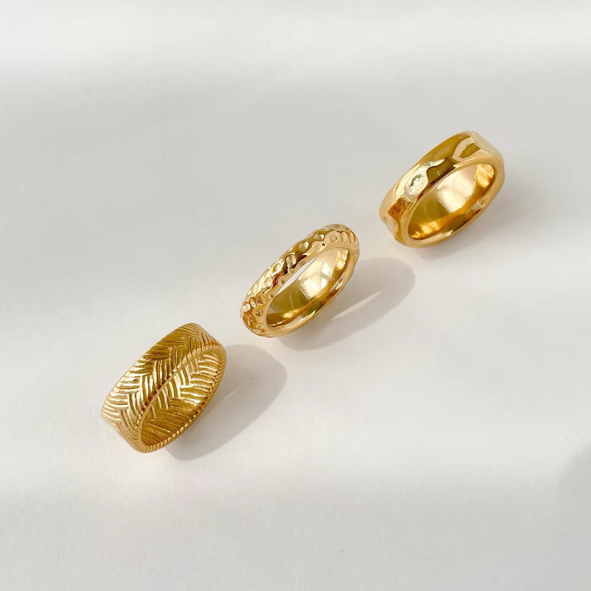 金アレ対応 18k 創造的デザインリング(0653)