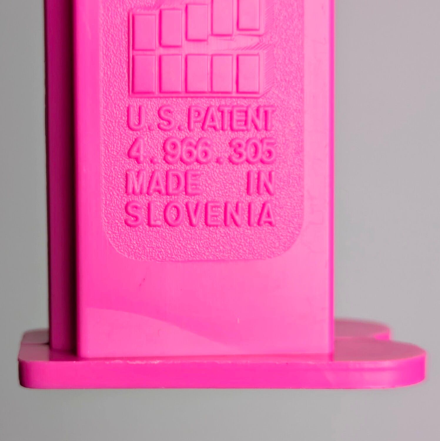 ☆ VINTAGE 90' ☆【 Garfield / ガーフィールド ) 】PEZ / ペッツ 『 ガーフィールド / ネオンピンクステム 』Made in SLOVENIA 〚アメリカン雑貨 アメトイ〛