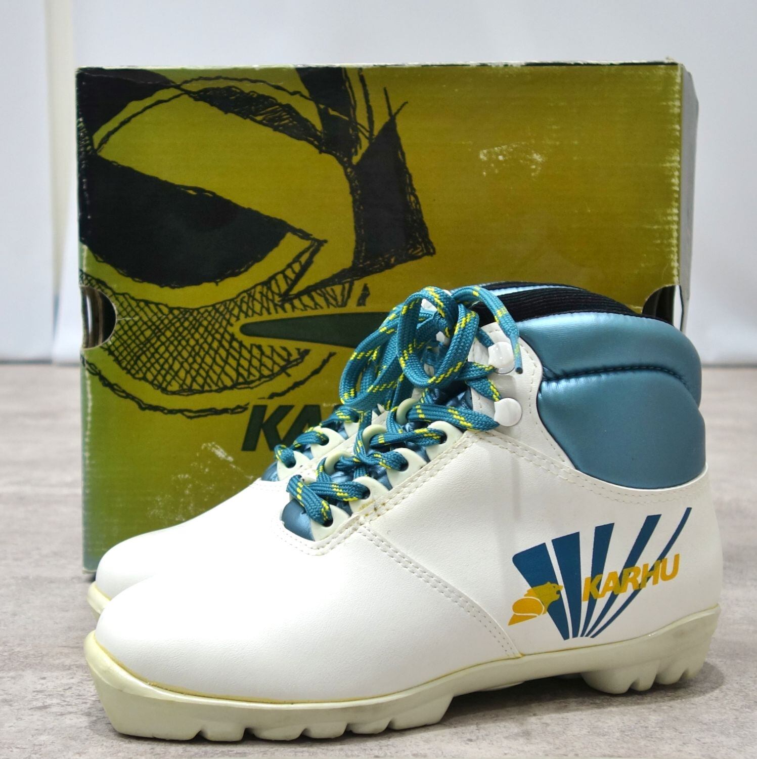 CONVERSE（コンバース）ROAD MACHINE（ロードマシーン）5.5 23.5cm 白