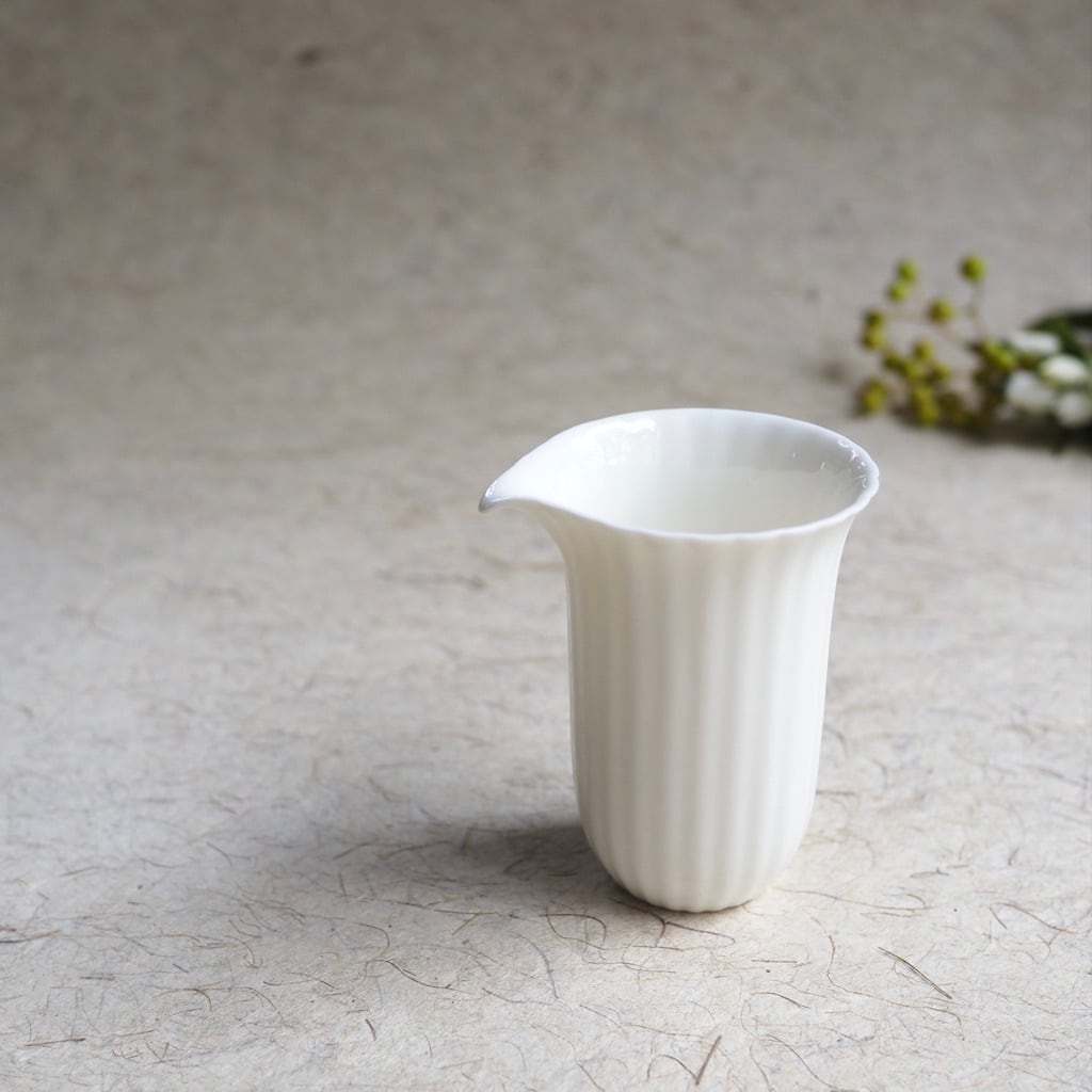 色原 昌希/白磁 リンカ茶海(片口)