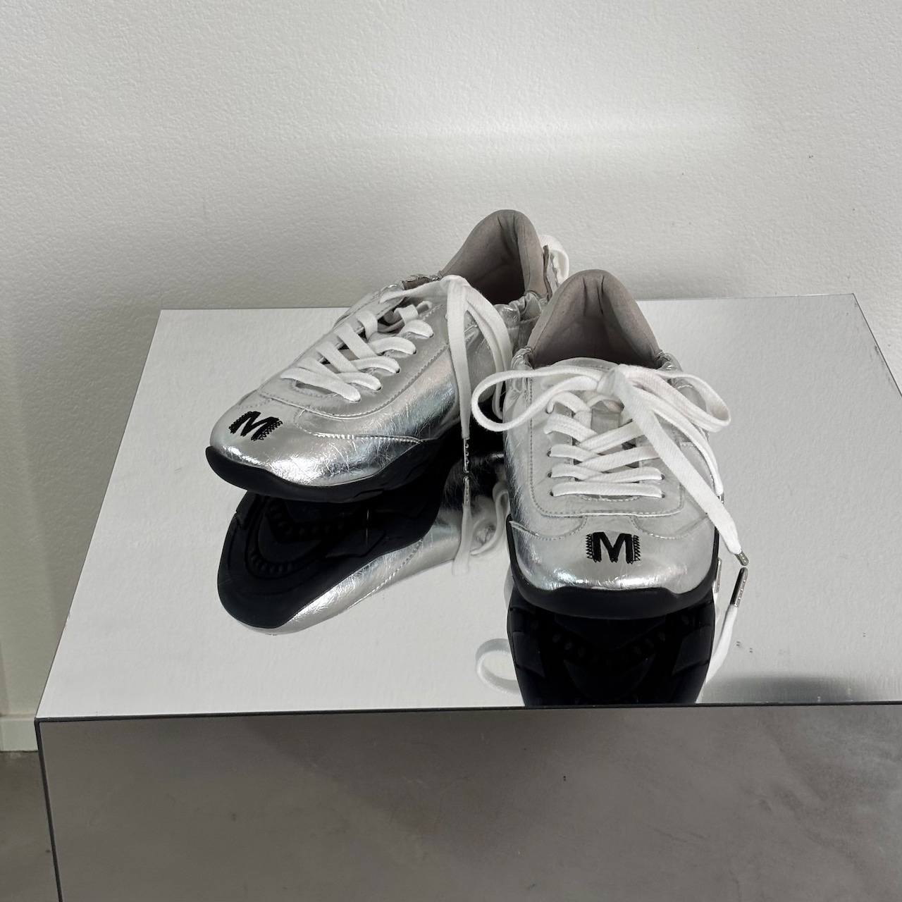 【受注予約：4月上旬入荷予定】ballerina track sneakers/silver