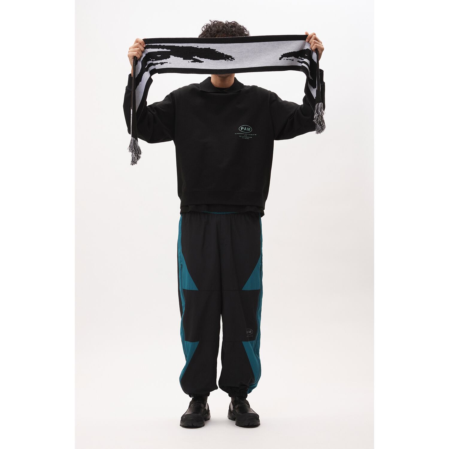 UNEEK BASEMNT - Discover independent style.