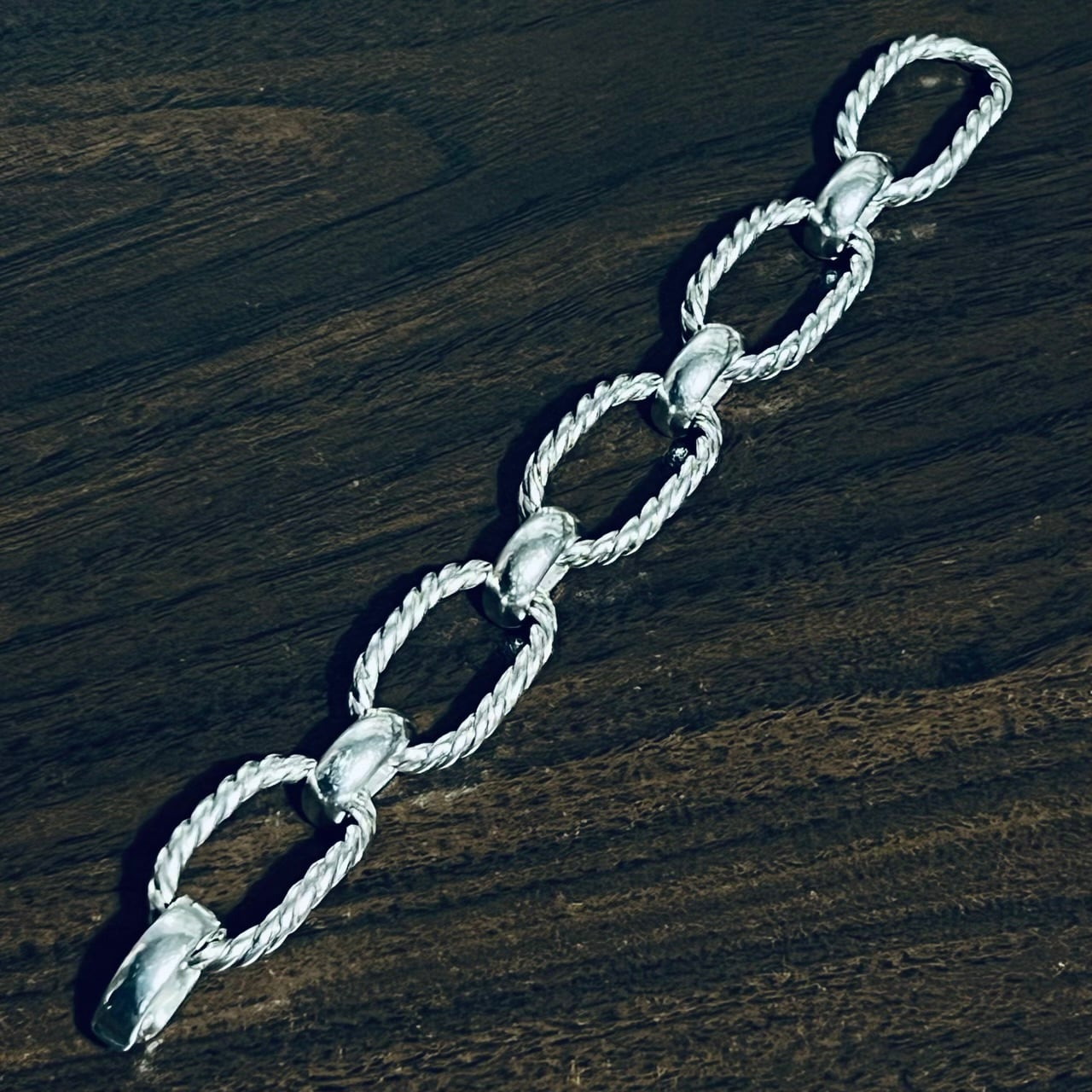 VINTAGE TIFFANY & CO. Twist Oval Link Bracelet Sterling VINTAGE TIFFANY & CO. Twist Oval Link Bracelet Sterling