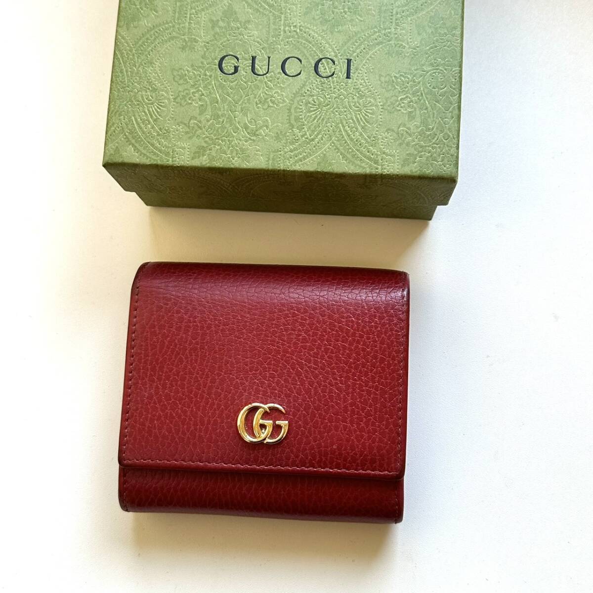 グッチ GUCCI 二つ折り財布 GGマーモント レッド | 万福財布