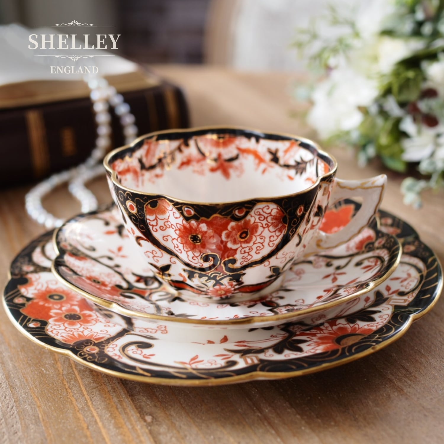 極美品 ✨ イギリスから届いたアンティークのシェリー、Daintyシェイプのカップ 英国ヴィンテージ カップ＆ソーサー Sheraton シェリー 工芸品