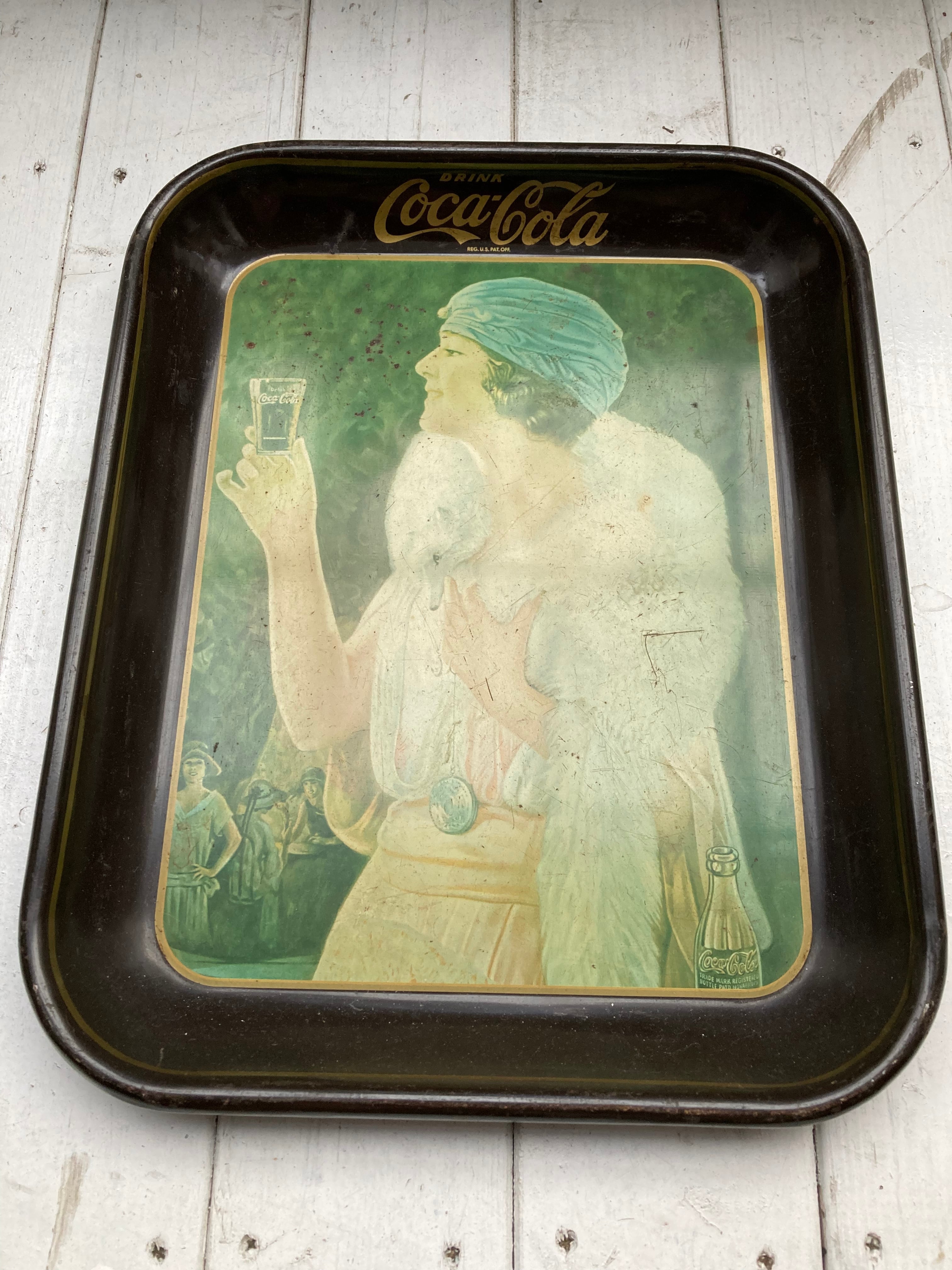 ビンテージ　Coca-Cola Tray   (beady antiques)