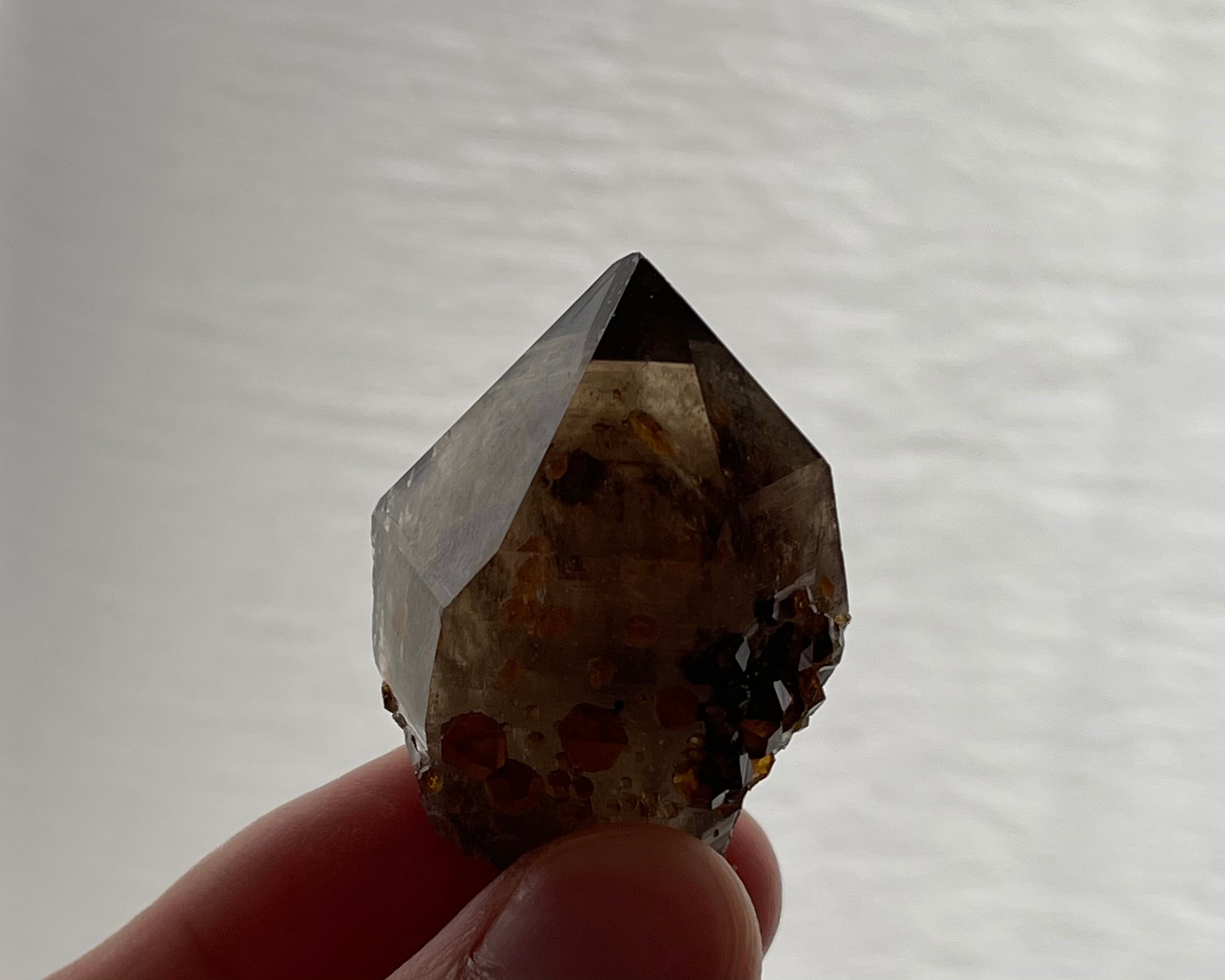 スペサルティン / スモーキークォーツ【Spessartine in Smoky Quartz スペサルティン / スモーキークォーツ【Spessartine in Smoky Quartz