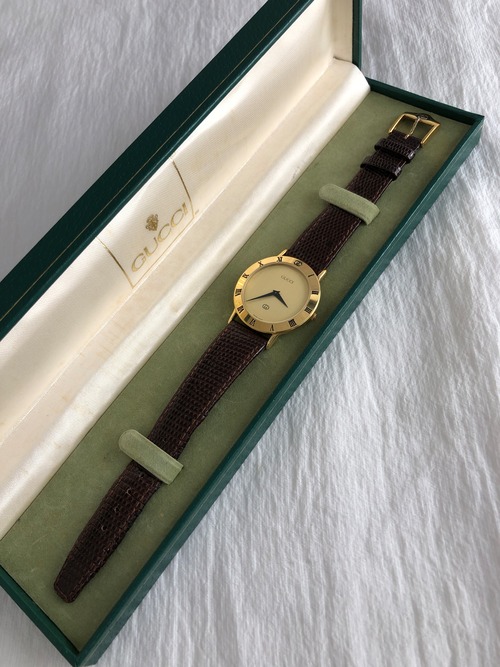 GUCCI グッチ 腕時計 ブラウン サークルローマ文字 レザー 3300M vintage ヴィンテージ オールド 2pcrj6