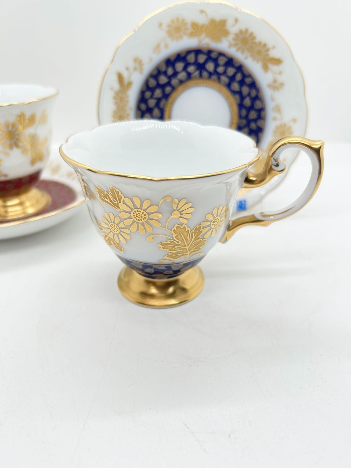 極美品】大倉陶園☆在位20周年 金白金蝕吉祥菊白樺文 瑠璃マロン碗皿揃