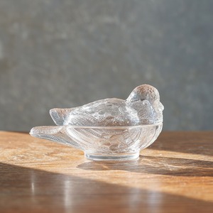 パカッと開く、ガラスの小鳥 1