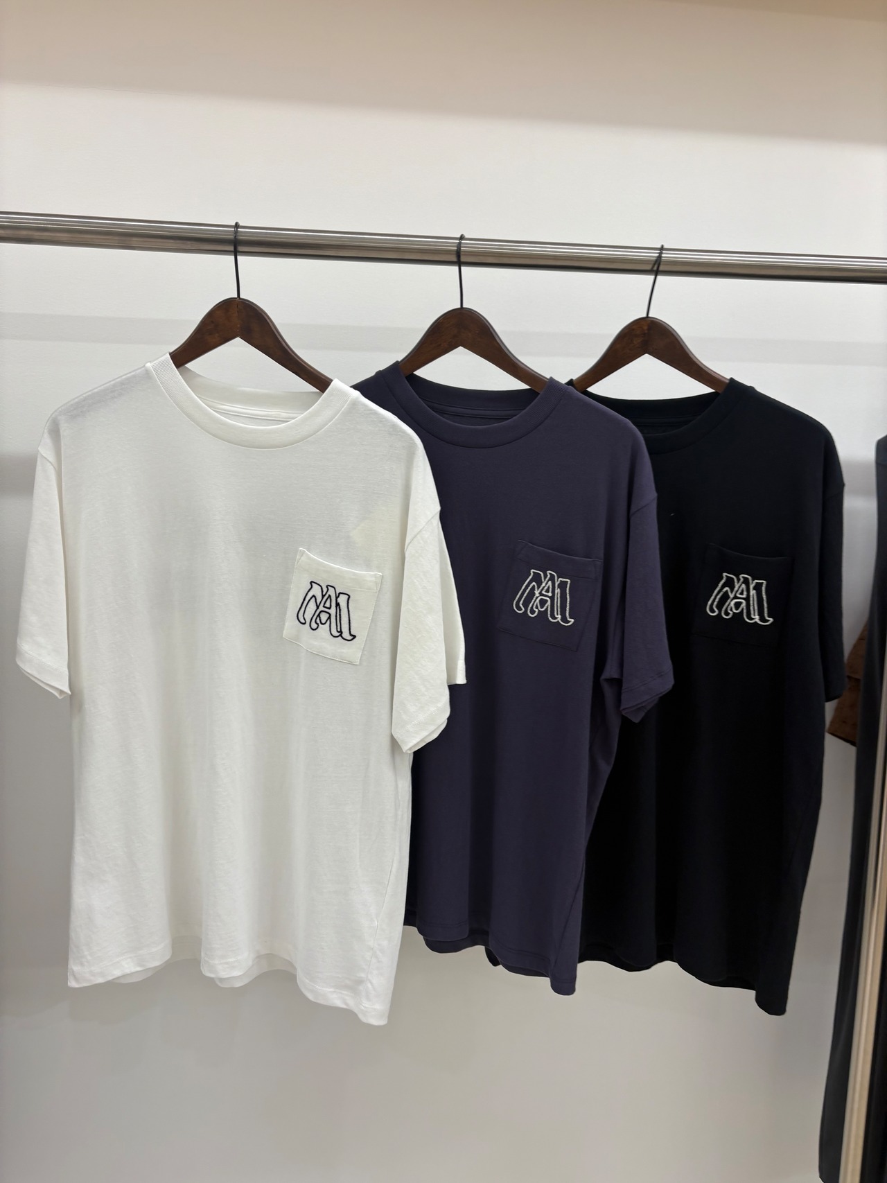 DUAL voice 前後刺繍ロゴTシャツ　P32A