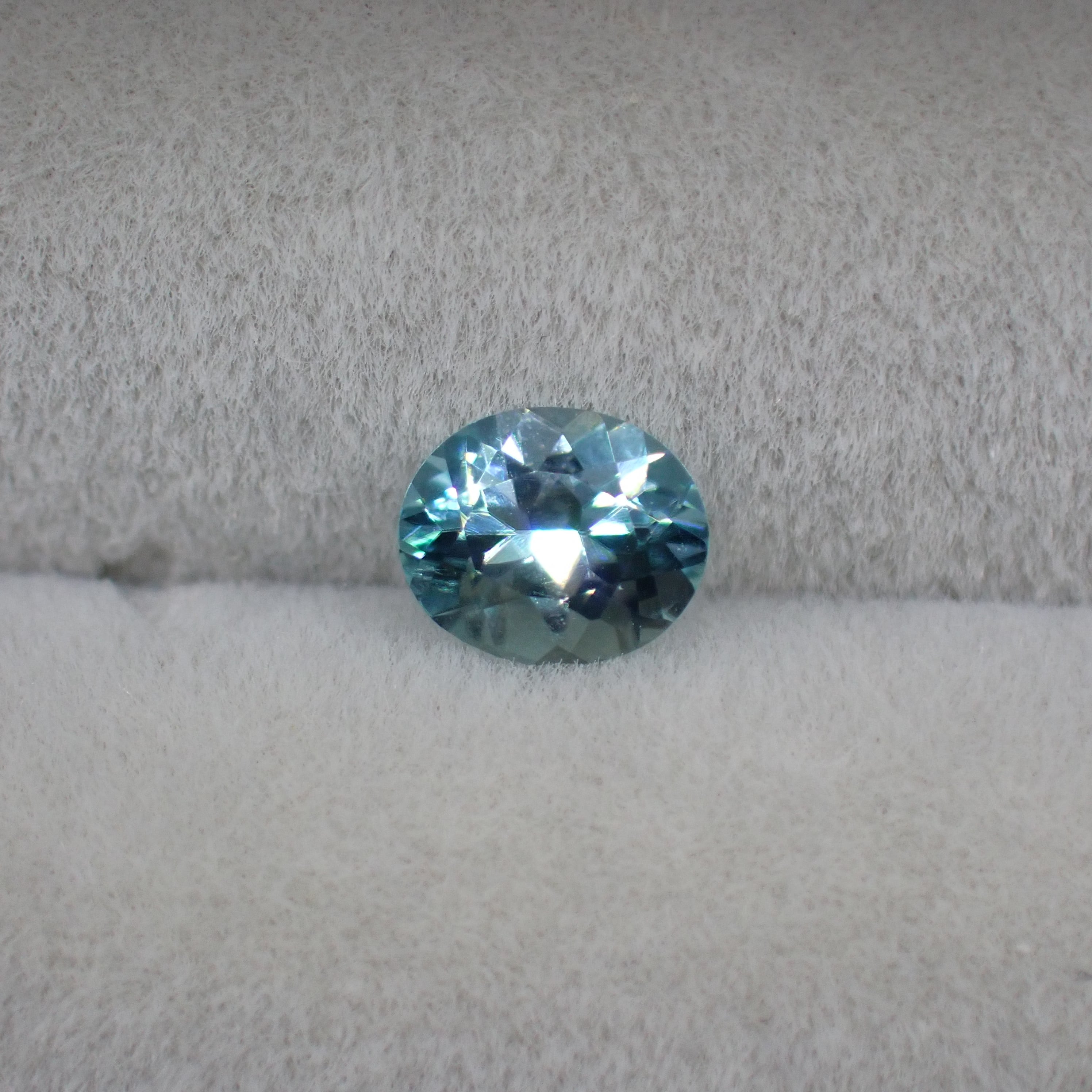 鉱物用UVライトで蛍光反応☆大きめグランディディエライト 0.353ct 