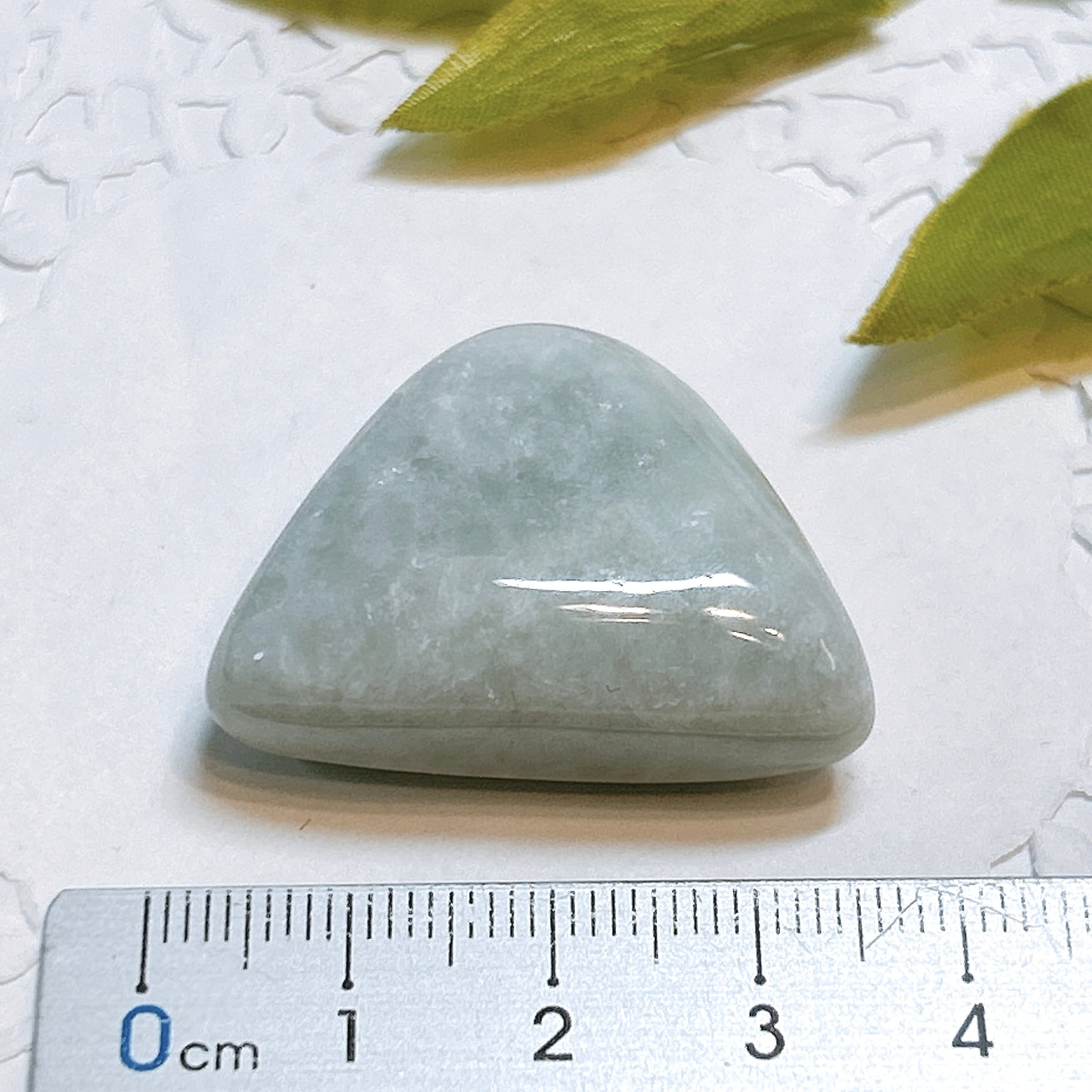 17965】 翡翠 ミャンマー産 ヒスイ ひすい ジェード タンブル 磨き石