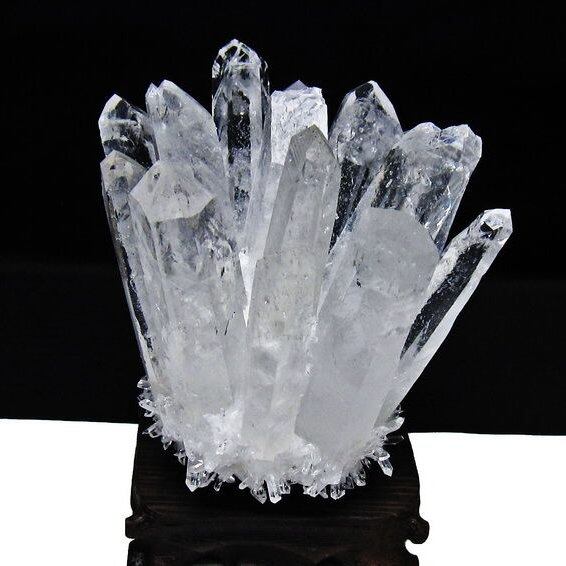 1Kg 水晶 クラスター 水晶 原石 台座付属 一点物 182-8363