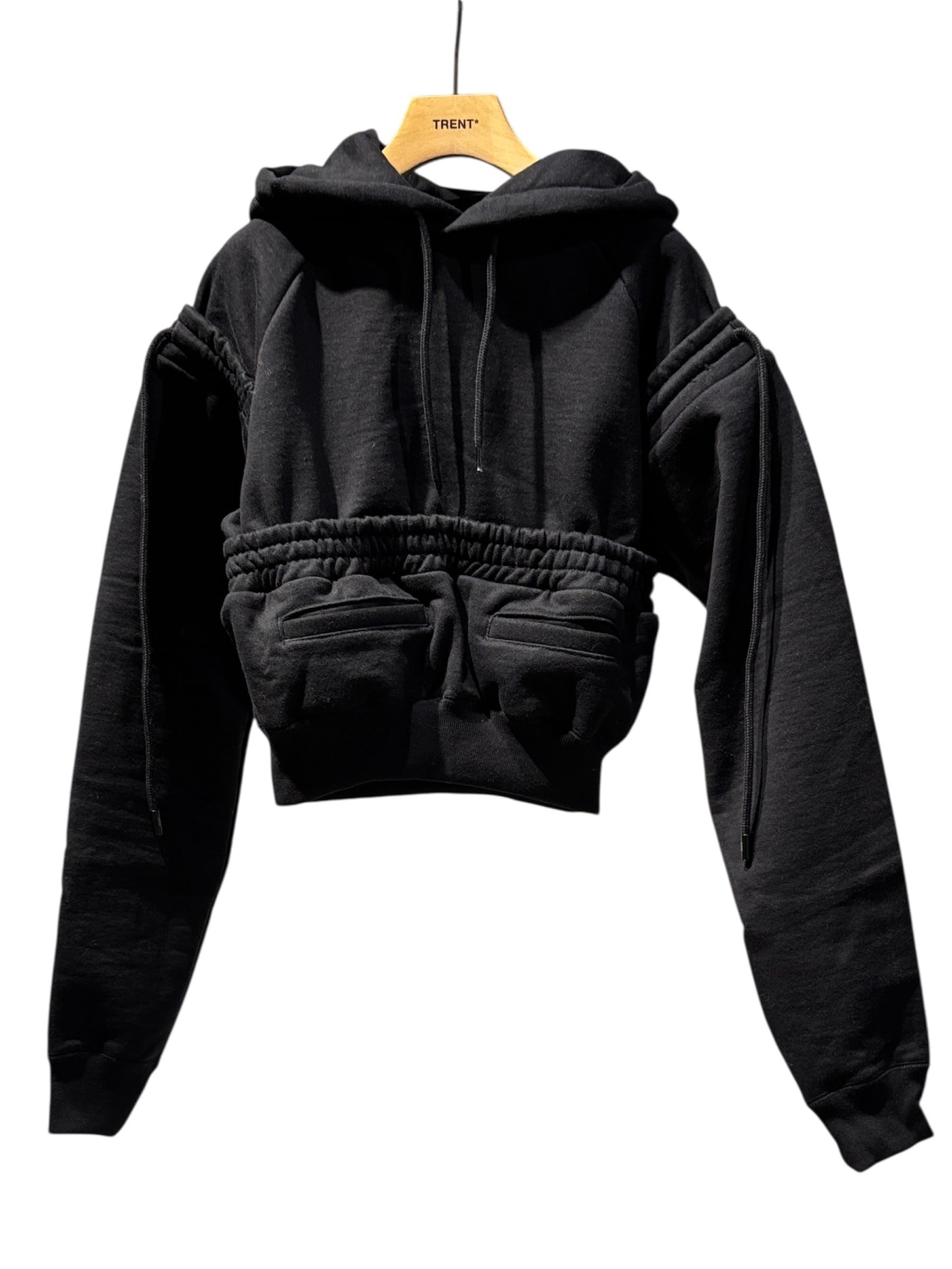 Malbon パーカー×ショーツ 2点セット⛳️ 白系 スポーティ 清潔感◎ Malbon パーカー×ショーツ 2点セット 白系 スポーティ 清潔感◎