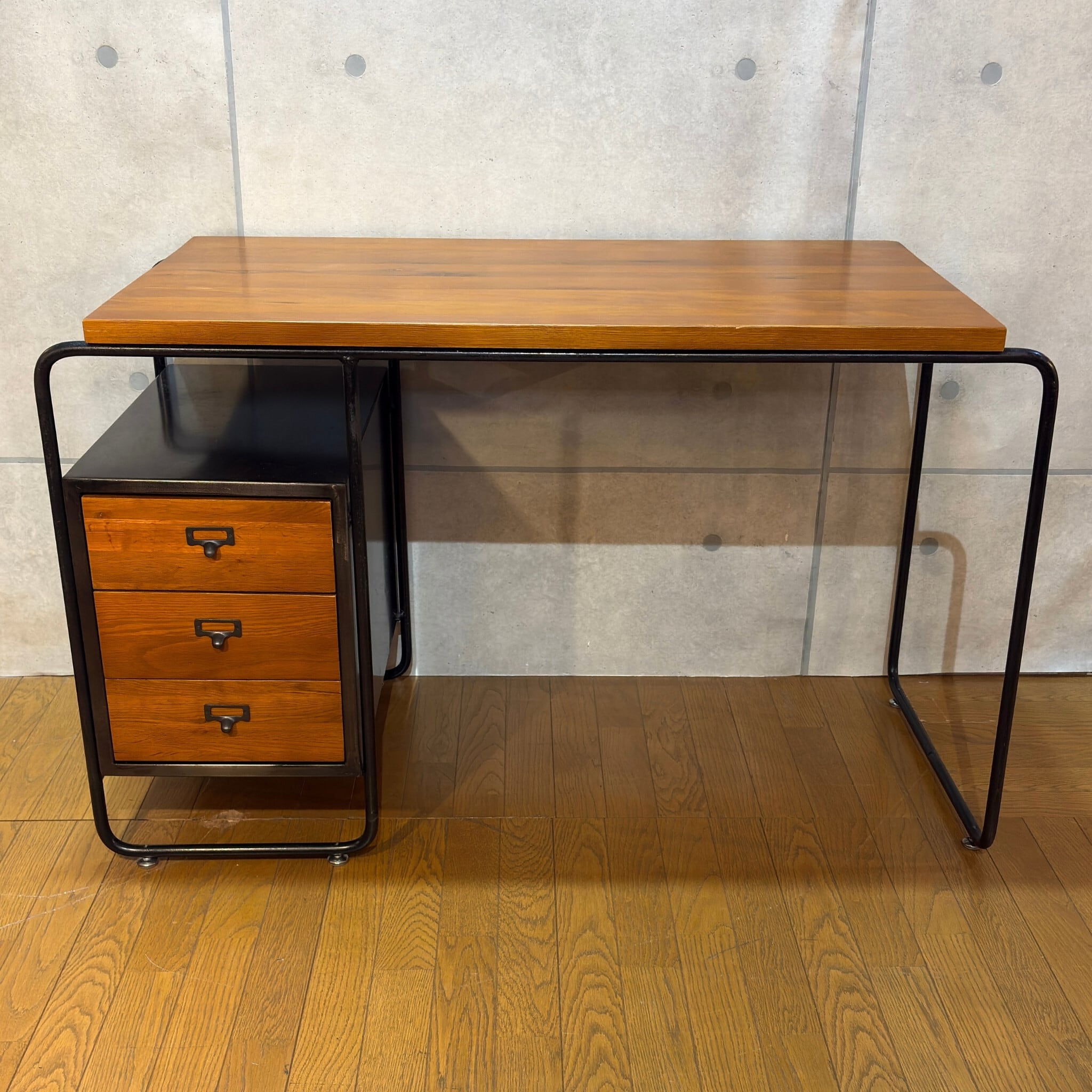 USED】ACME Furniture アクメファニチャー BELLS FACTORY DESK W120