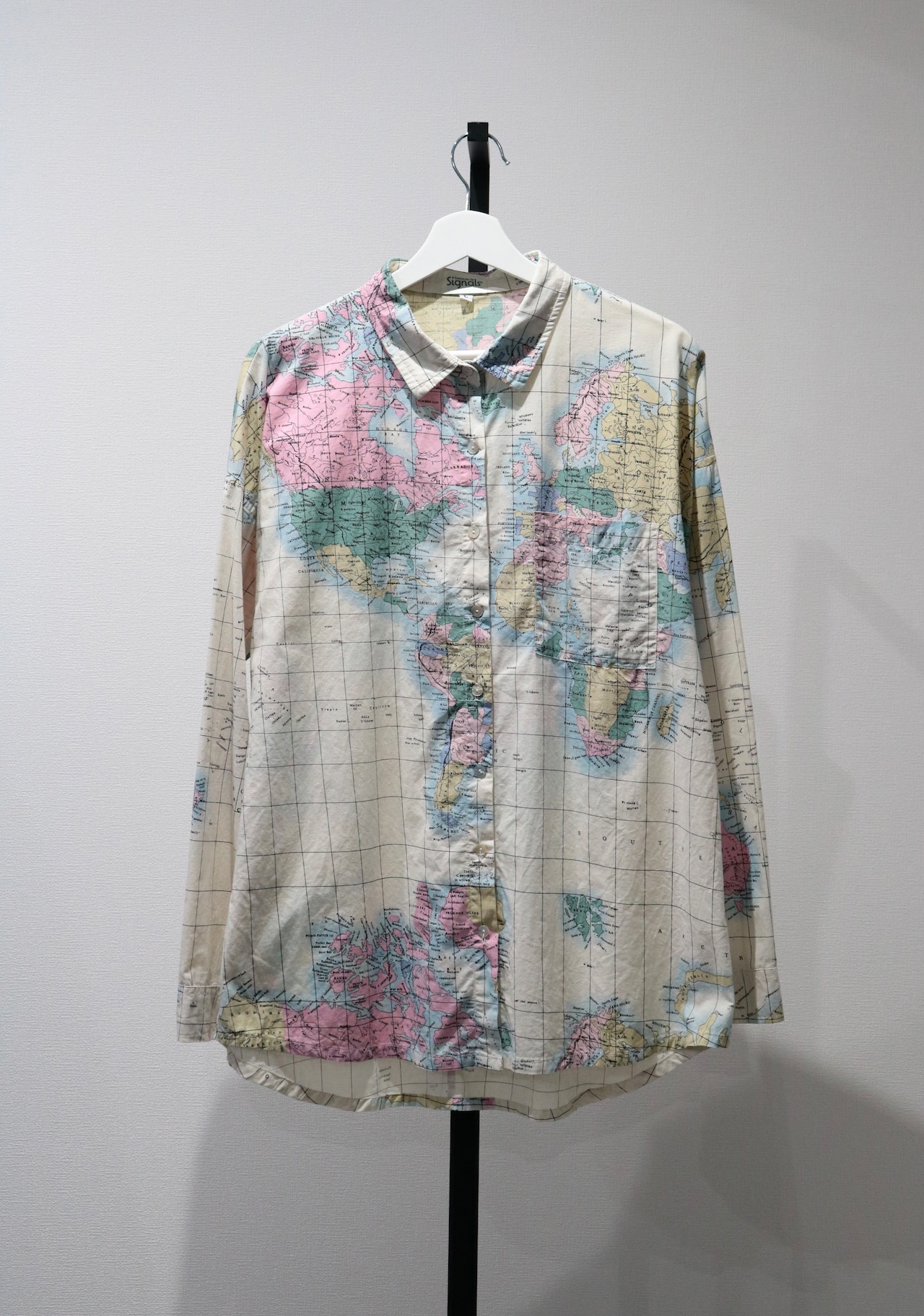 Signals world map pattern shirt