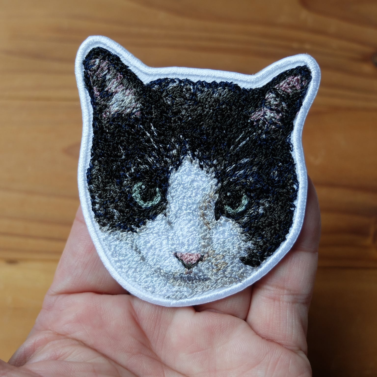 リアル刺繍ワッペン】オーダーメイド 写真から作るうちの子ワッペン