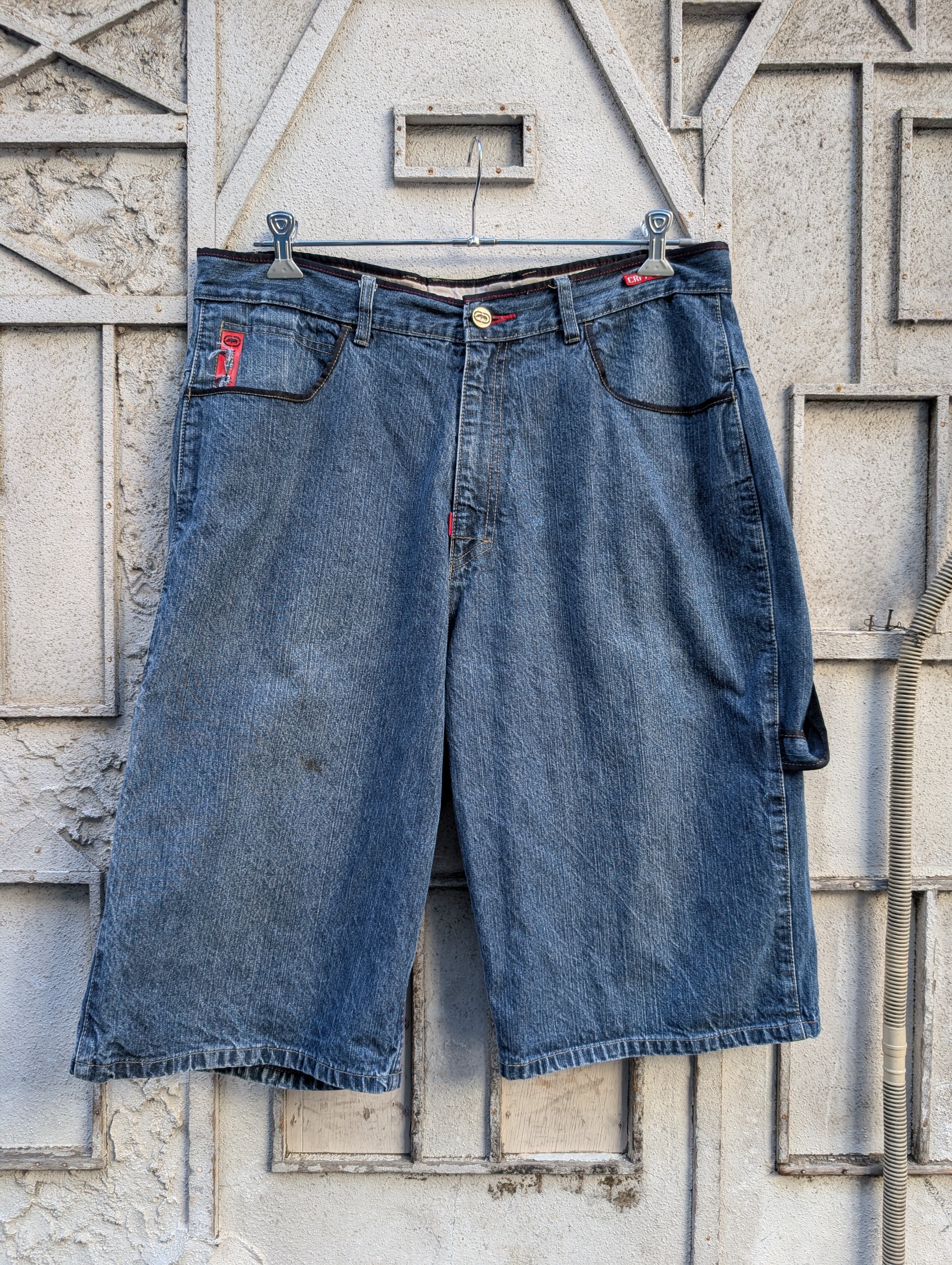 "ECKO UNLTD" cropped denim shorts