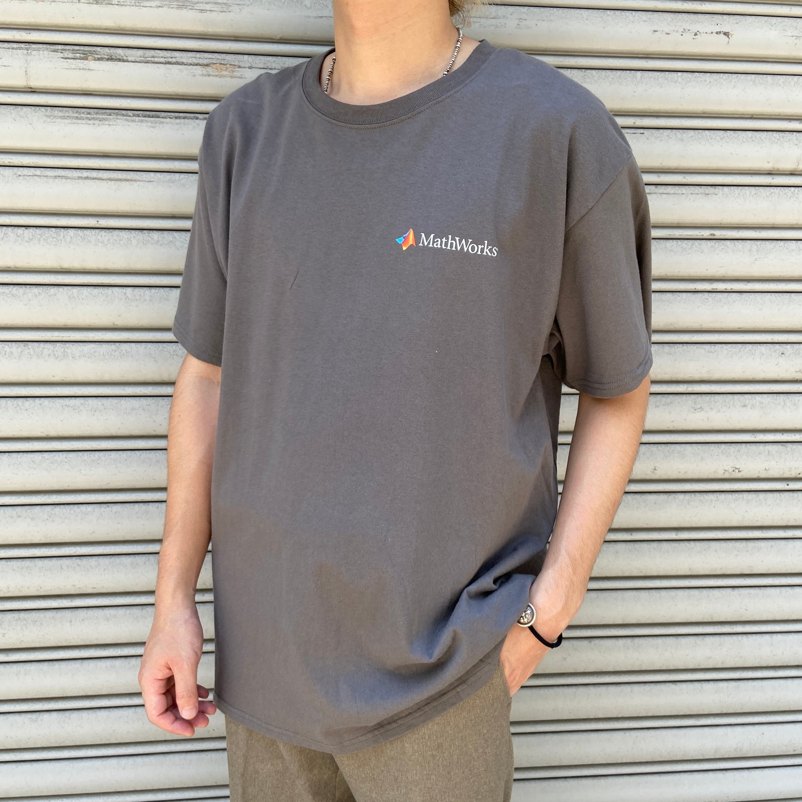 MathWorks 企業Tシャツ バックプリント アート調 チャコールグレー L