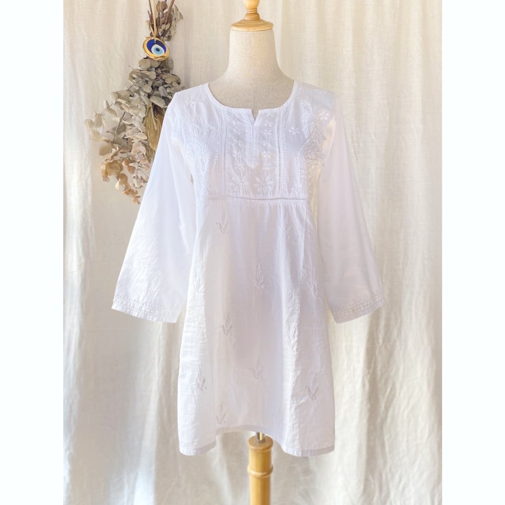 LUCKNOW Chikankari Hand embroidery kurti ラクナウ チカンカリ 手刺繍 コットン スリット チュニック クルタ  クルティ WHITE03