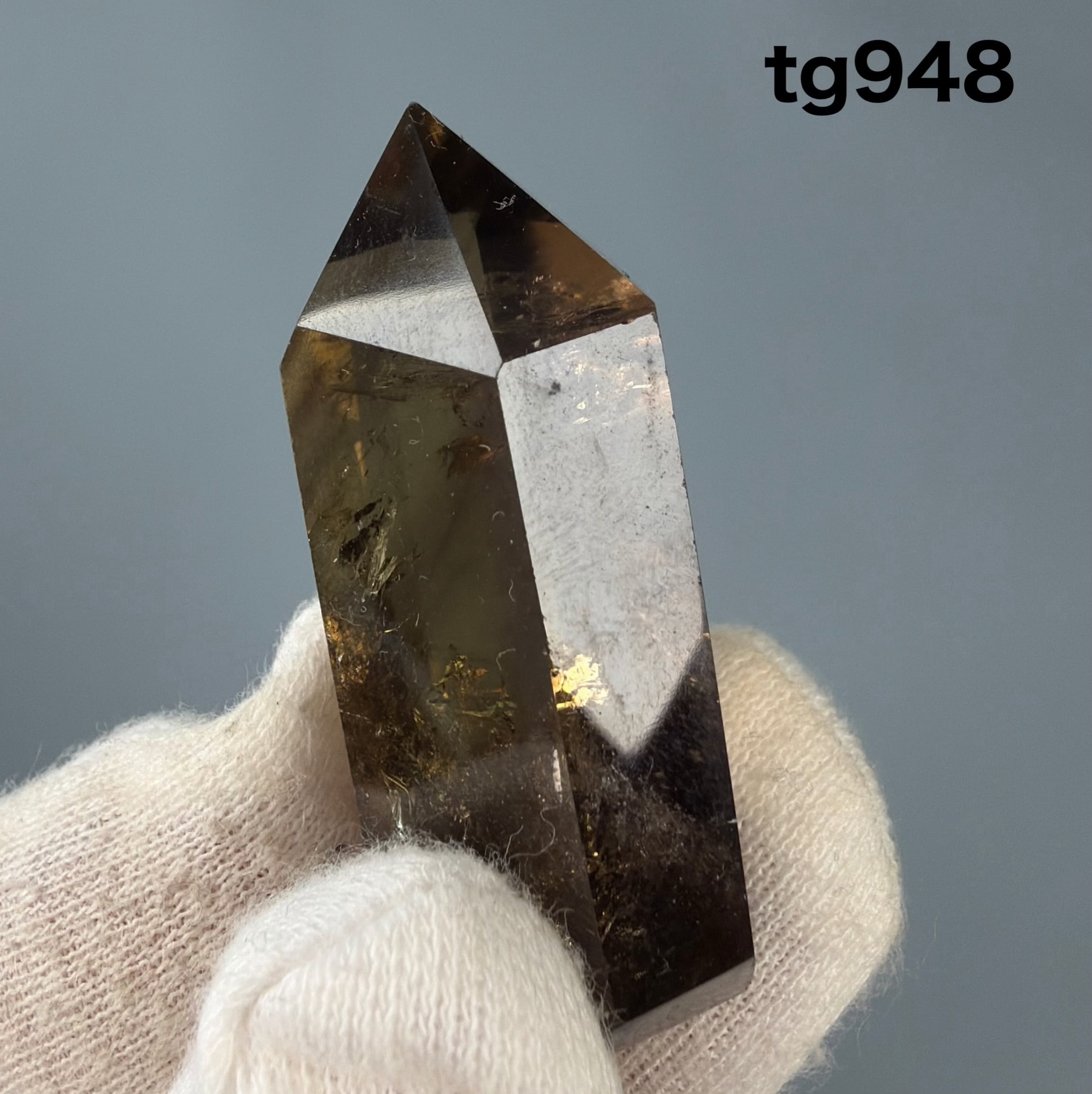 ガネーシュヒマール産 ヒマラヤ水晶 42ミリ 原石ポイント tg836