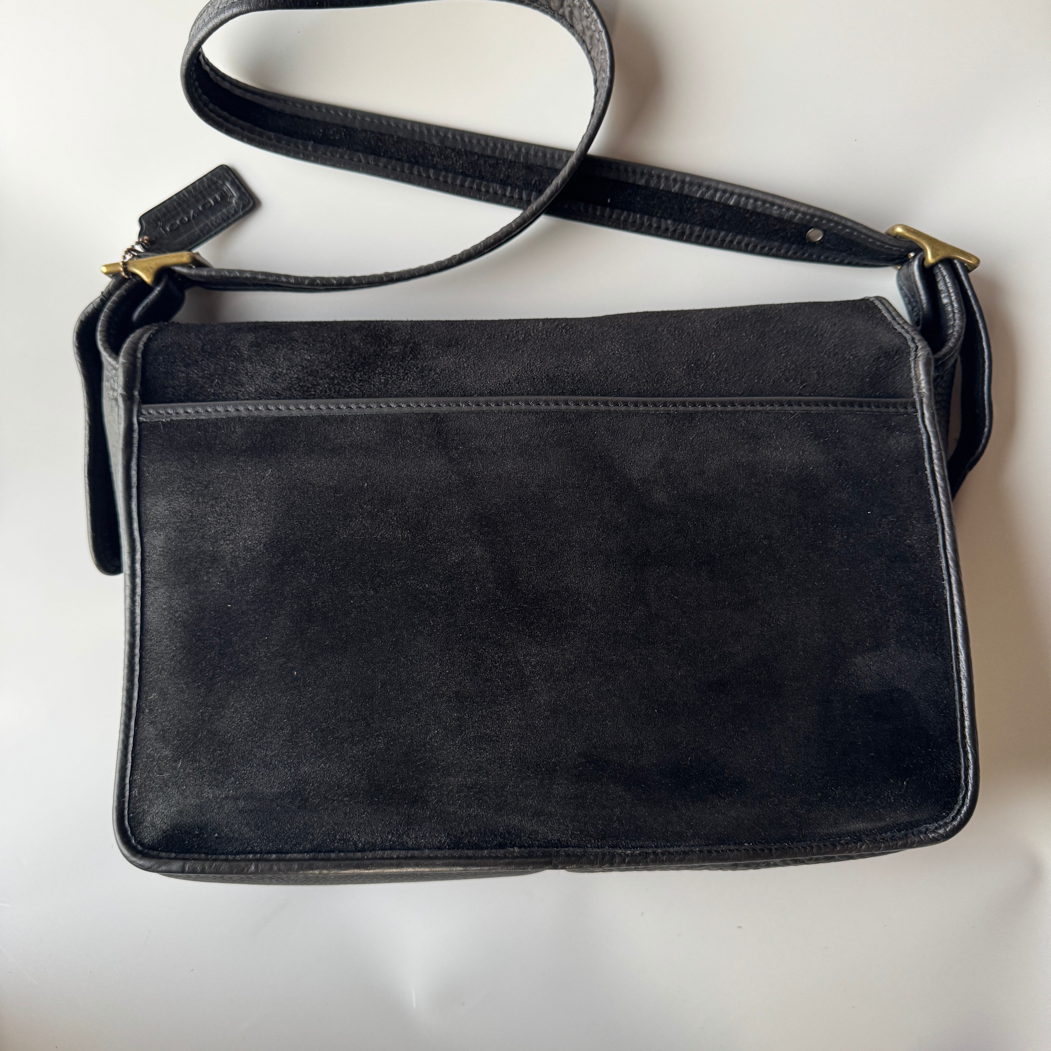 Rare Vintage Coach 5284 Berkeley Field Bag '96 | ONE VINTAGE Rare Vintage Coach 5284 Berkeley Field Bag '96 | ONE VINTAGE