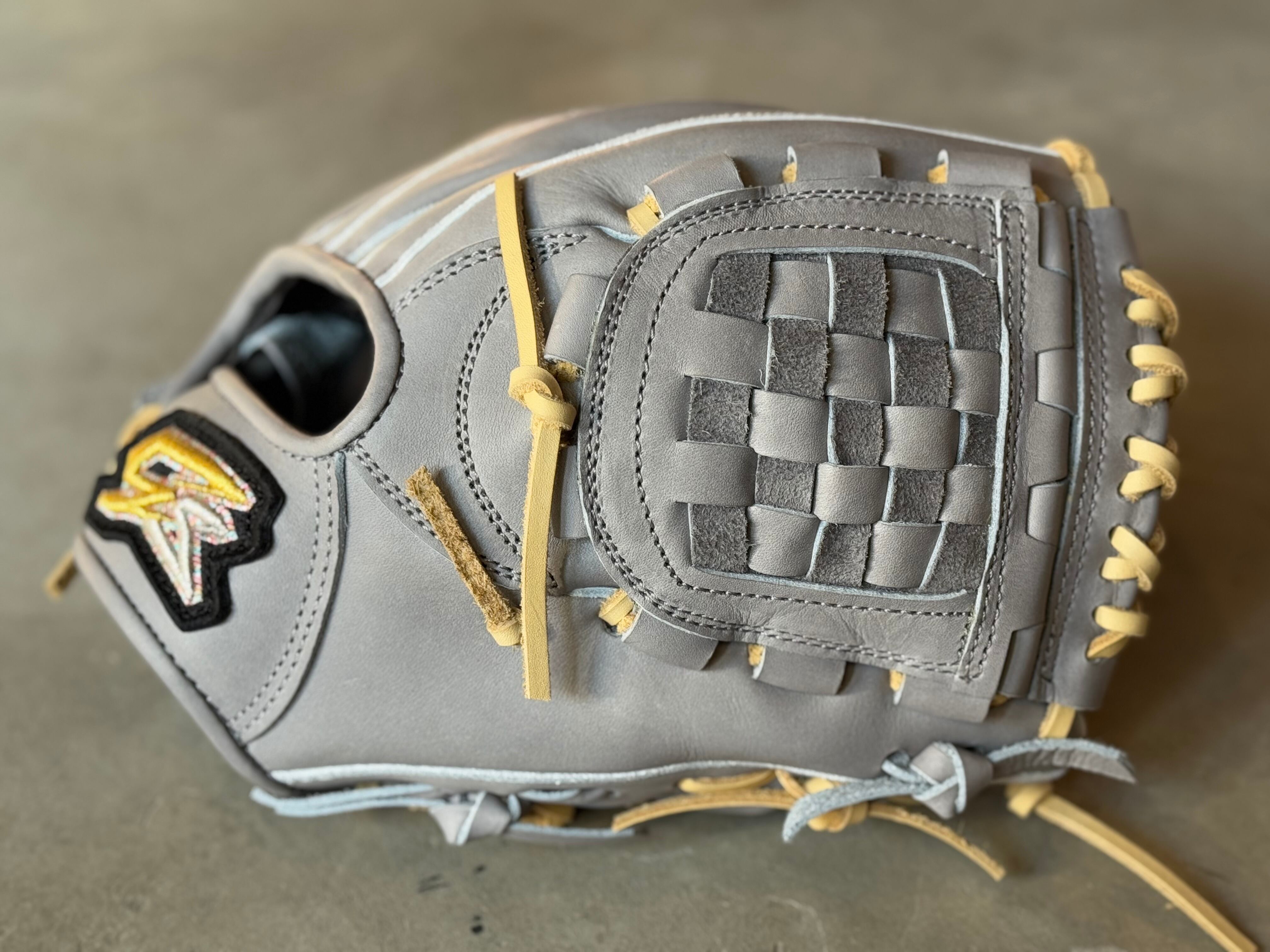 全国30個限定モデル【GS】軟式用グローブ 鬼サード型(サード