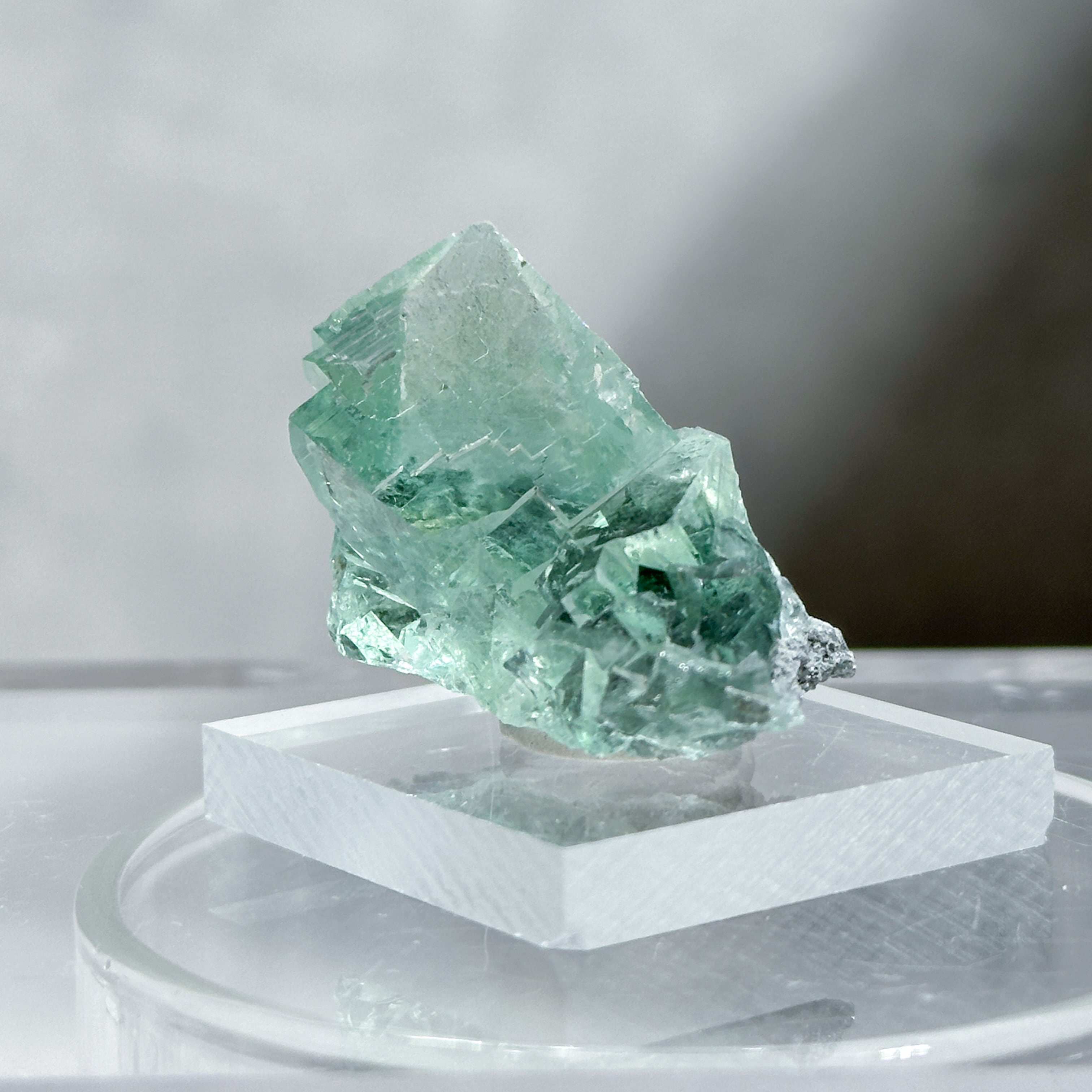 シャンファーリン産フローライト 原石22◇ Fluorite From Xianghualing ◇天然石・鉱物・パワーストーン