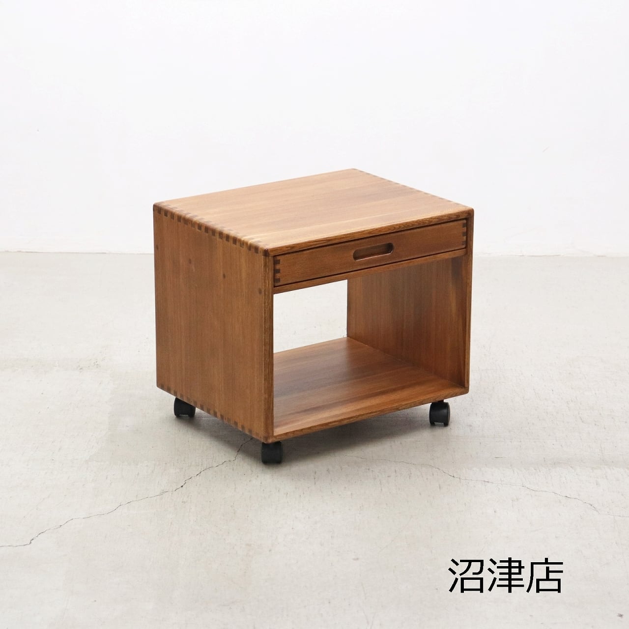 沼津店】 レトロ ラワン材 本棚 シェルフ 飾り棚 ラック 書庫 収納