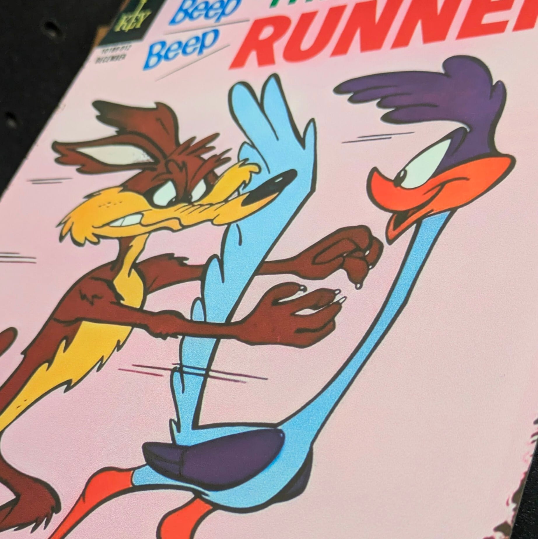 送料無料！ちょうどいいブリキ看板【 Looney Tunes （ ルーニー・テューンズ ）】ワイリー・コヨーテ / ロード・ランナー /  METAL SIGN / メタルサイン / ブリキ看板 / サインボード / ビンテージ加工 〚アメリカン雑貨 アメトイ〛
