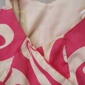 フラダンス 衣装 ワンピース ドレス ピンク系 MAPUANA 花柄 白 フラ ダンス ハワイ製 華やか ハワイアン フリル アロハ かわいい ホルターネック 鮮やか ボリューム ハワイアンプリント ホワイト系