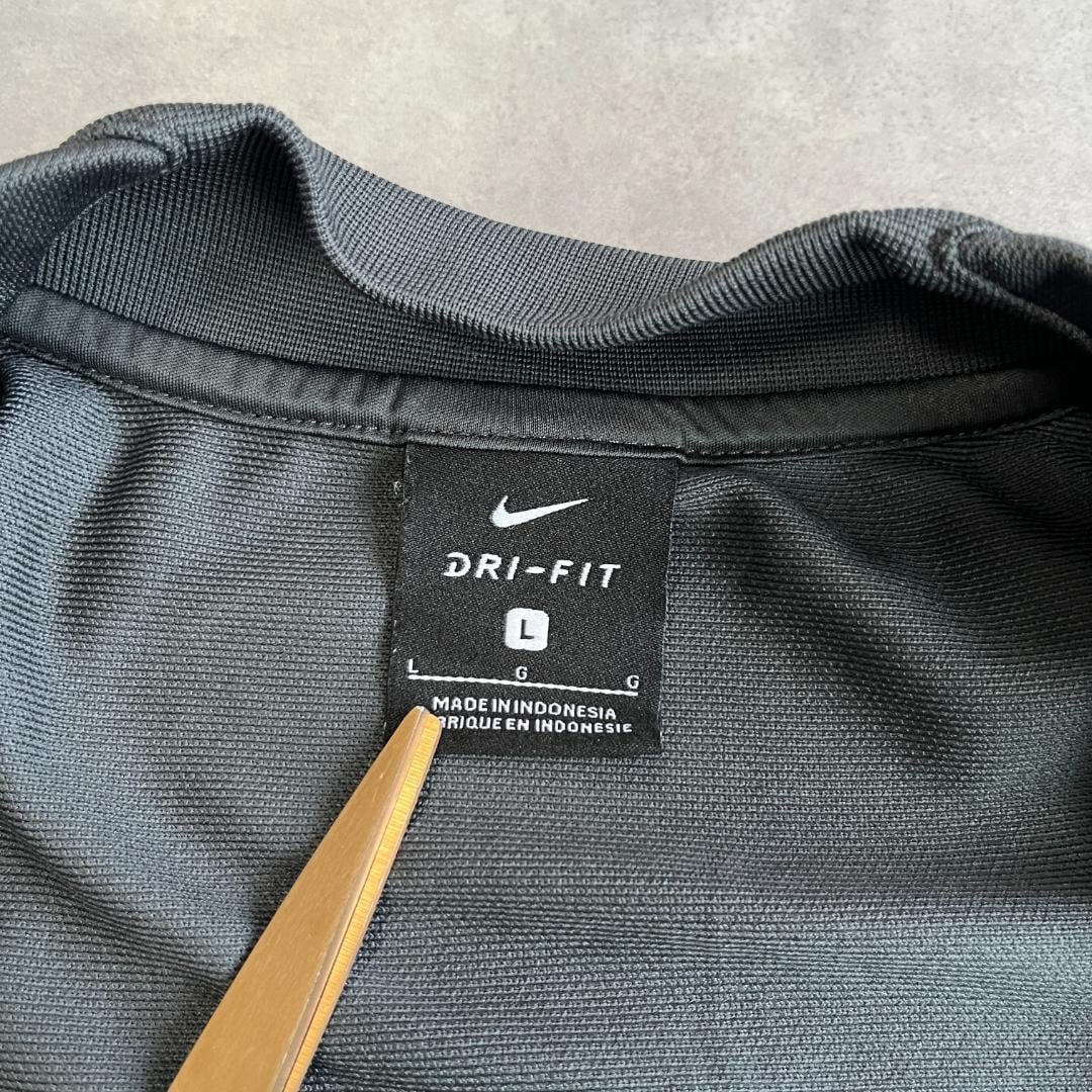 ナイキ マンチェスターシティー トラックジャケット サッカー L 16118 ナイキ マンチェスターシティー トラックジャケット サッカー L 16118