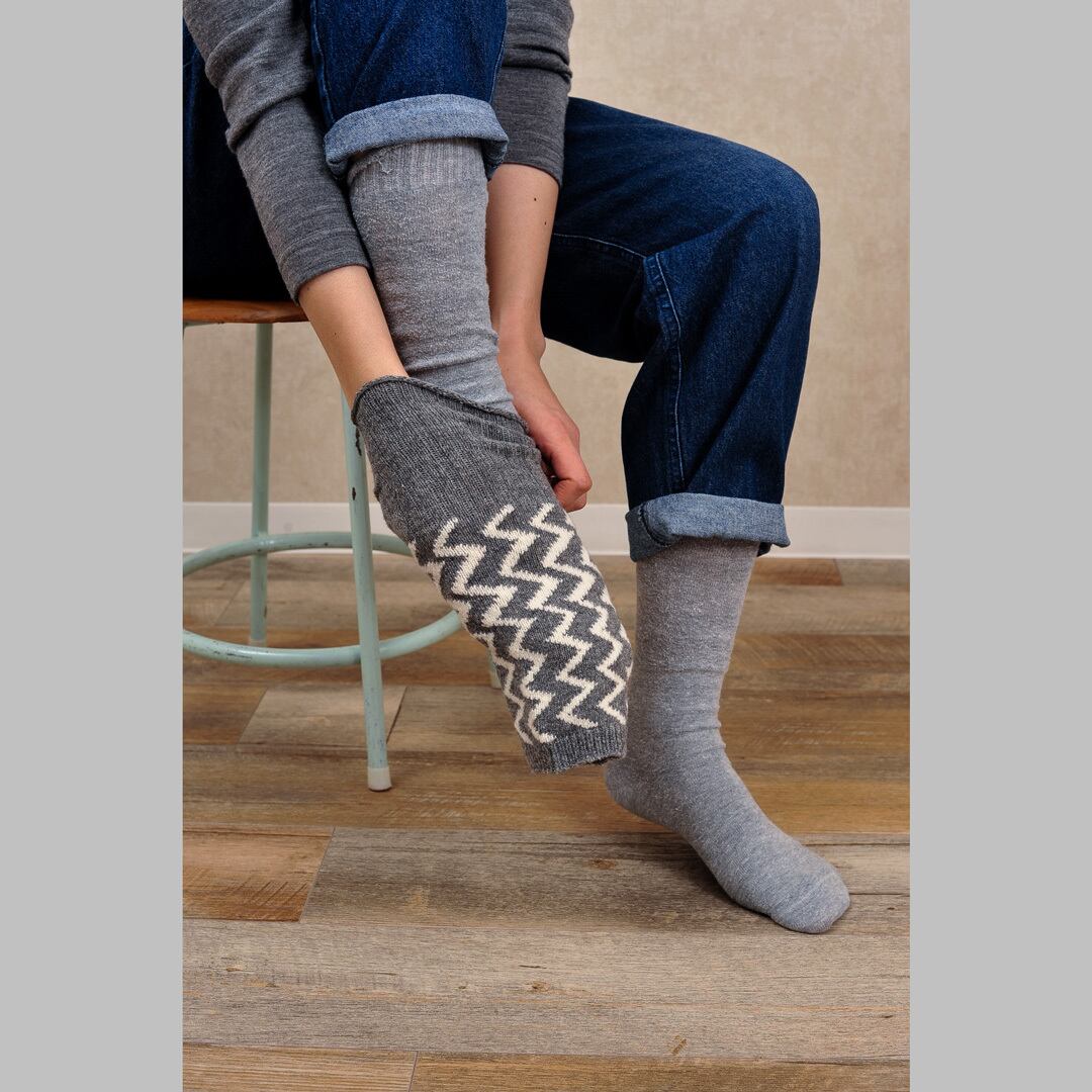 atelier naruse アトリエナルセ ウール zig zag レッグウォーマー