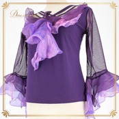 社交ダンス 衣装 スタンダード トップス レッスンウェア レディース 紫 パープル系 レース フリル ICHIOKU イチオク レース 光沢感 派手 ディープパープル おしゃれ ダンスウェア カジュアル フェミニン かわいい ショート丈 スリーブ 袖あり 薄手 薄い素材 光沢 ドレープ ラメ 伸縮性 女性用 体型カバー ルームウェア 体型にフィット 課題練習 用途多彩