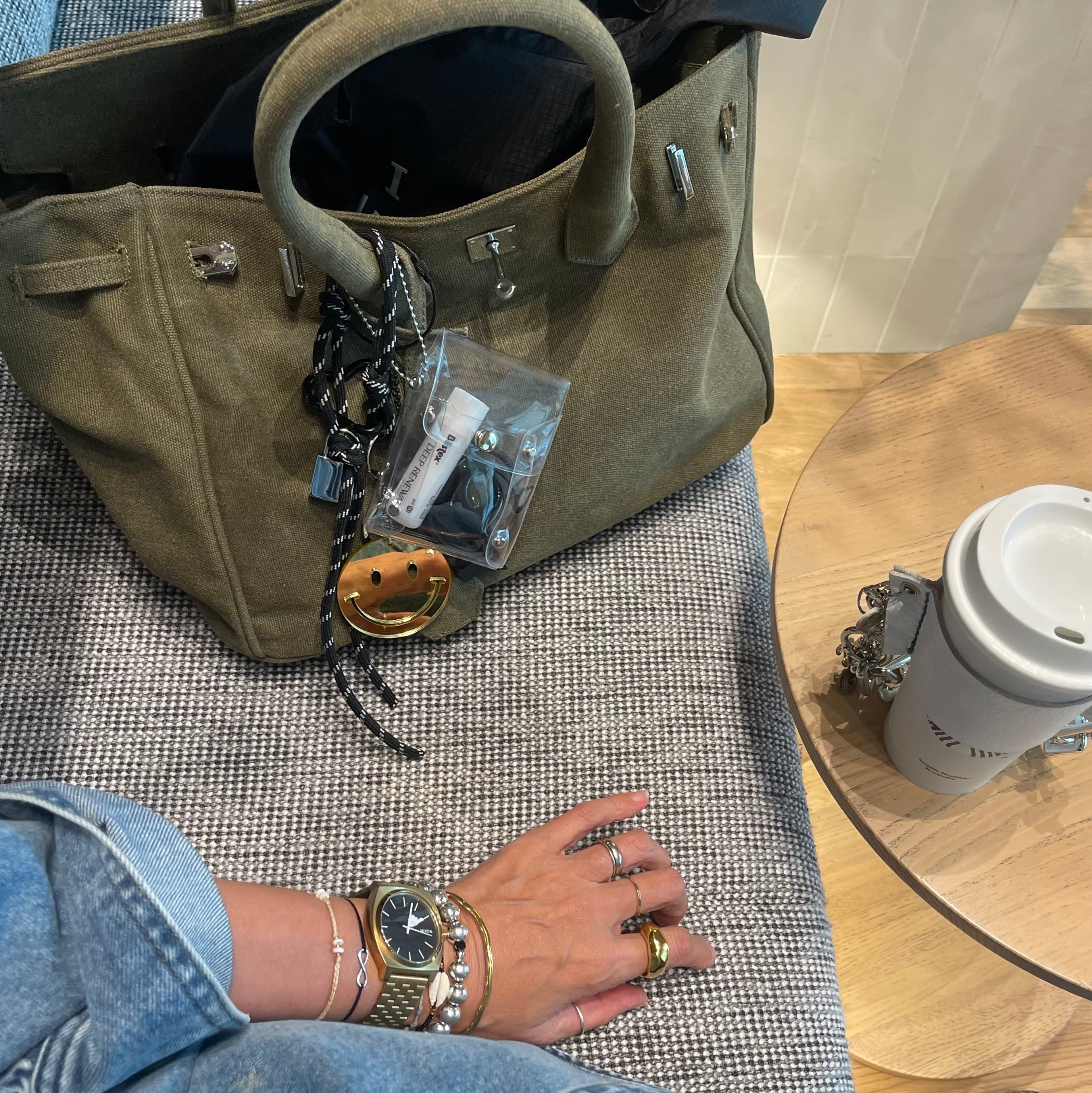 ショルダーバッグ KANAGU MINI BAG wz Smile Plate charm 予約販売】KANAGU Army BAG / mirror smile & mini case charm | meong