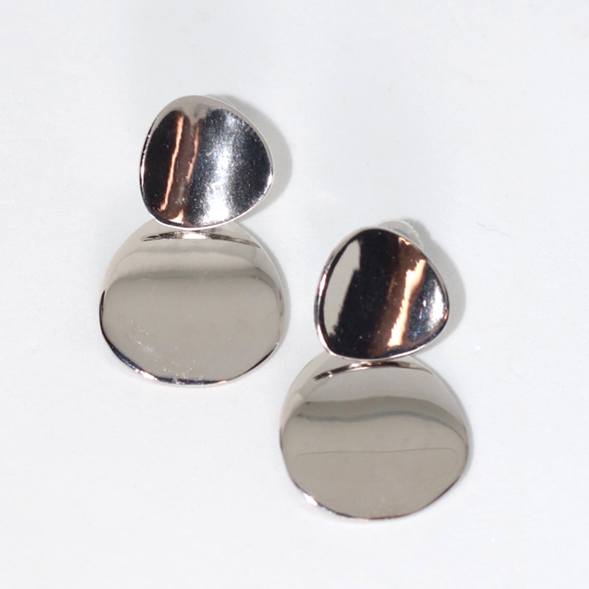 抜け感のある大人クールなピアス！シルバー Wサークル ピアス simple
