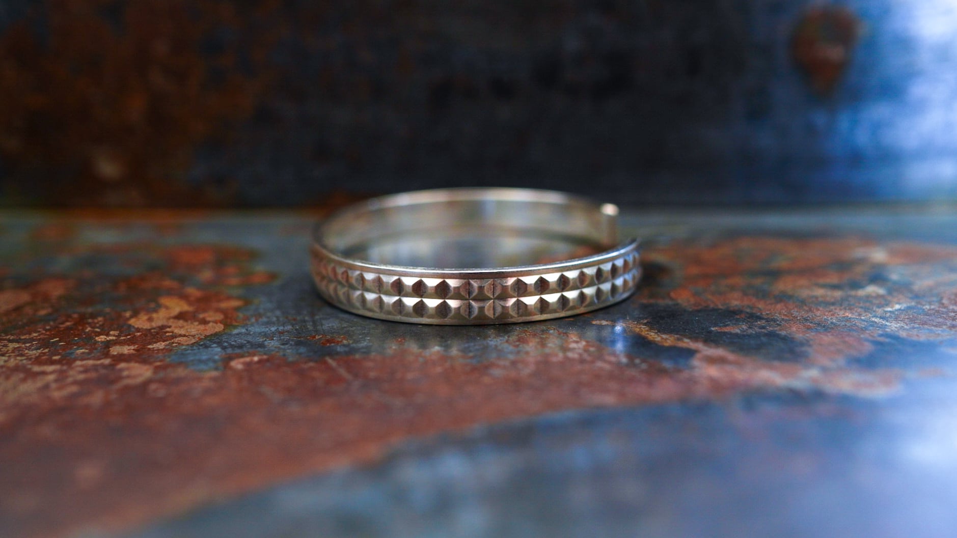 VINTAGE】TIFFANY&Co. ティファニー スタッズ バングル 《カフ