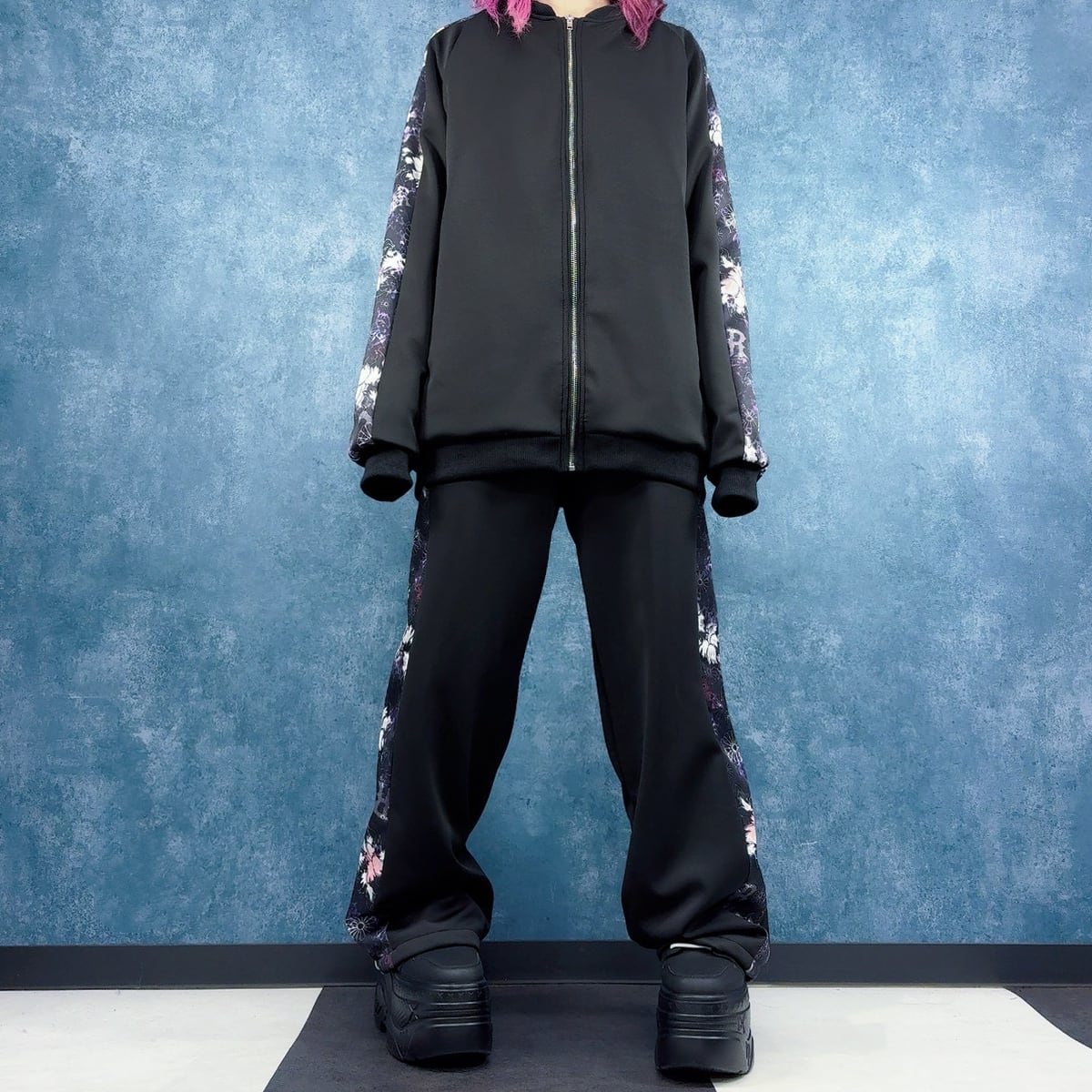 NieR　ZIP OUTER【和柄九尾】 内側ふわもこZIP OUTER【BUTTERFLY×和柄九尾】 | NIER CLOTHING