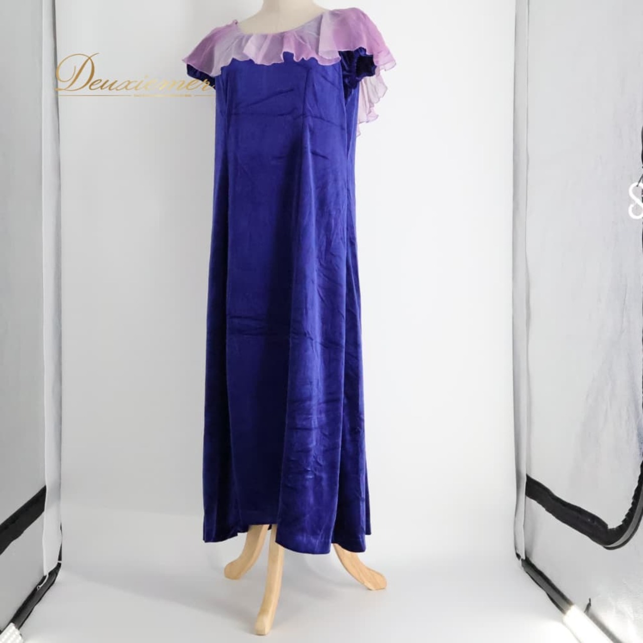 フラダンス 衣装 ワンピース ドレス ブルー系 アシンメトリー 光沢 無地 フリル グラデーション 上品 きれい 高級感 かわいい 華やか 鮮やか 明るい 青 紫 ハワイアン アロハ フラ ダンス レッスン 練習 パープル系 シフォン風 ロング丈