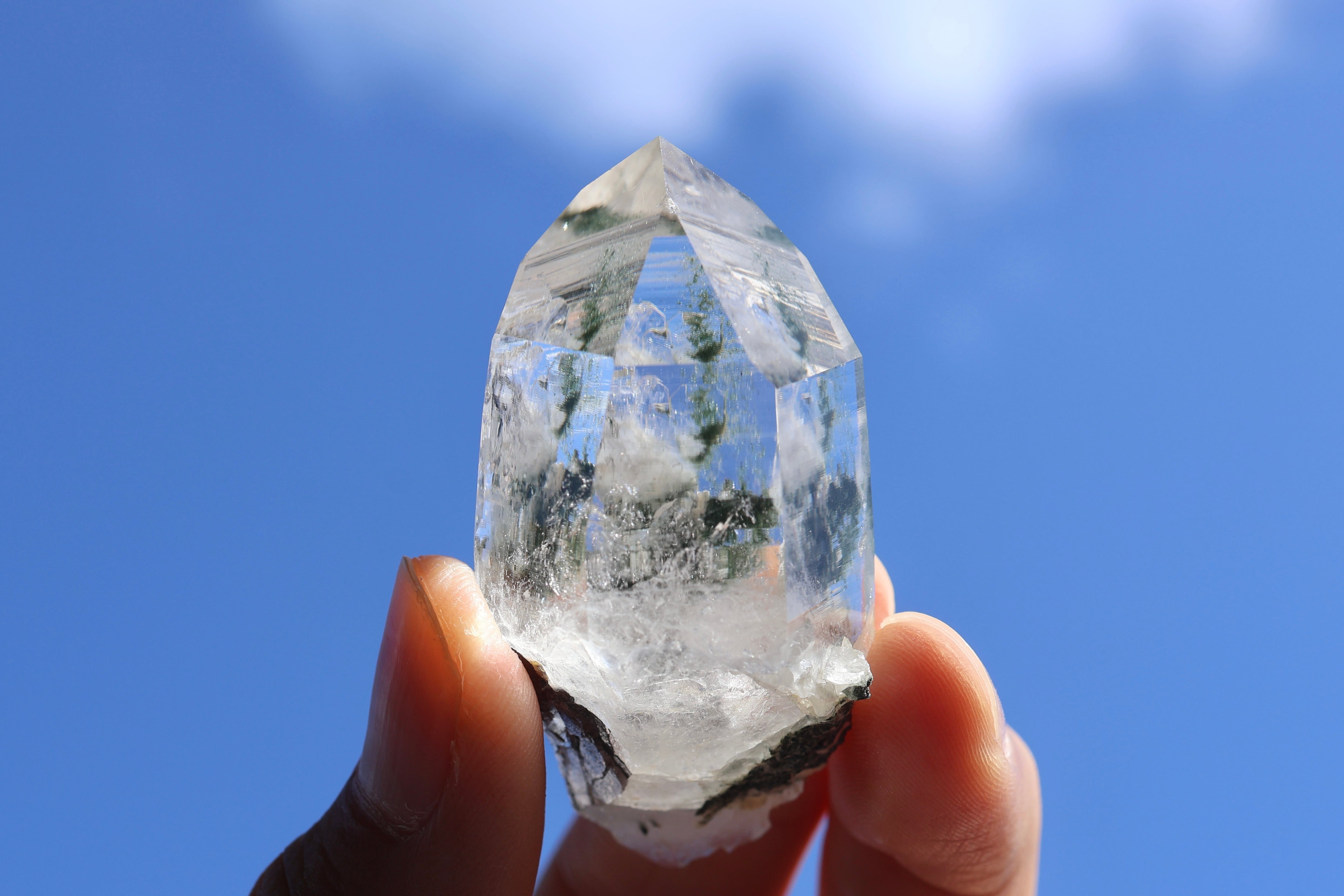 ヒマラヤ水晶 ガネーシュヒマール産 | 石垣島の夜光貝アクセサリーと