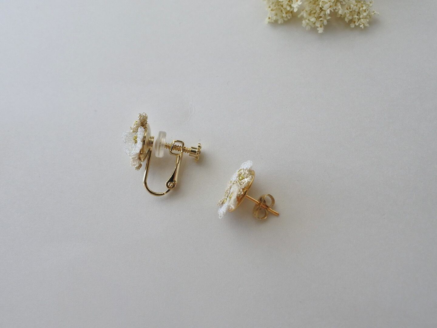 Mimumemo かぎ針編みの小さなお花 ピアス イヤリング 155 195 0 Mite Kobe