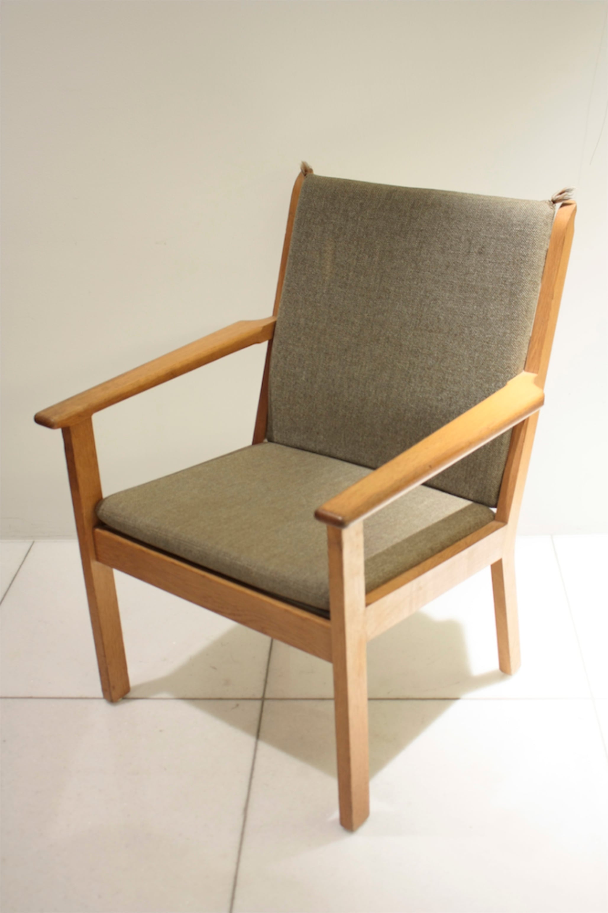 Hans J.Wegner（ハンス・ウェグナー）GE284 アームチェア | 北欧