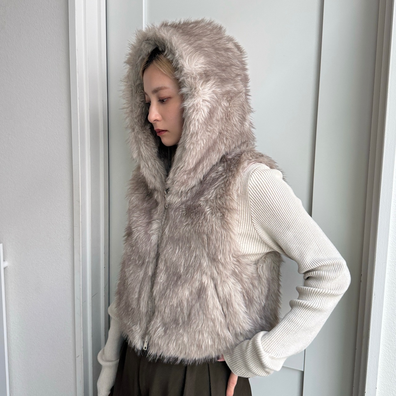 【東京先行販売】ショート丈Wzipエコファーフーディーvest/ベージュmix