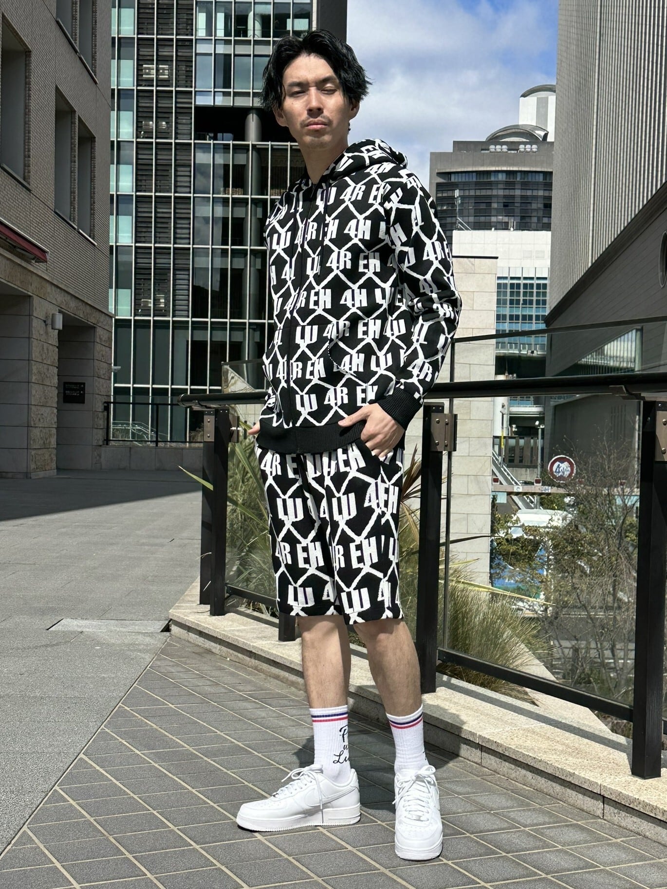 LUXE/R】(46289)ロゴジャガード柄 WジャガードニットZIPUPパーカ | LUXE/R